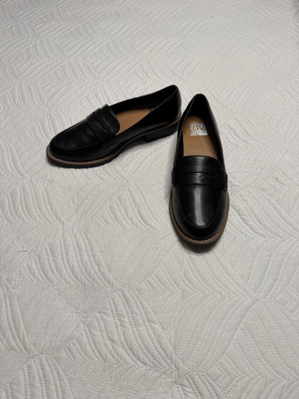 Dolce  Vita Women’s Black Vegan Leather Penny Loafers. Size 8.5